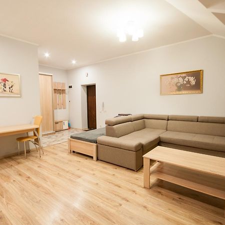 Wonderful Flat On City Center ウージュホロド エクステリア 写真