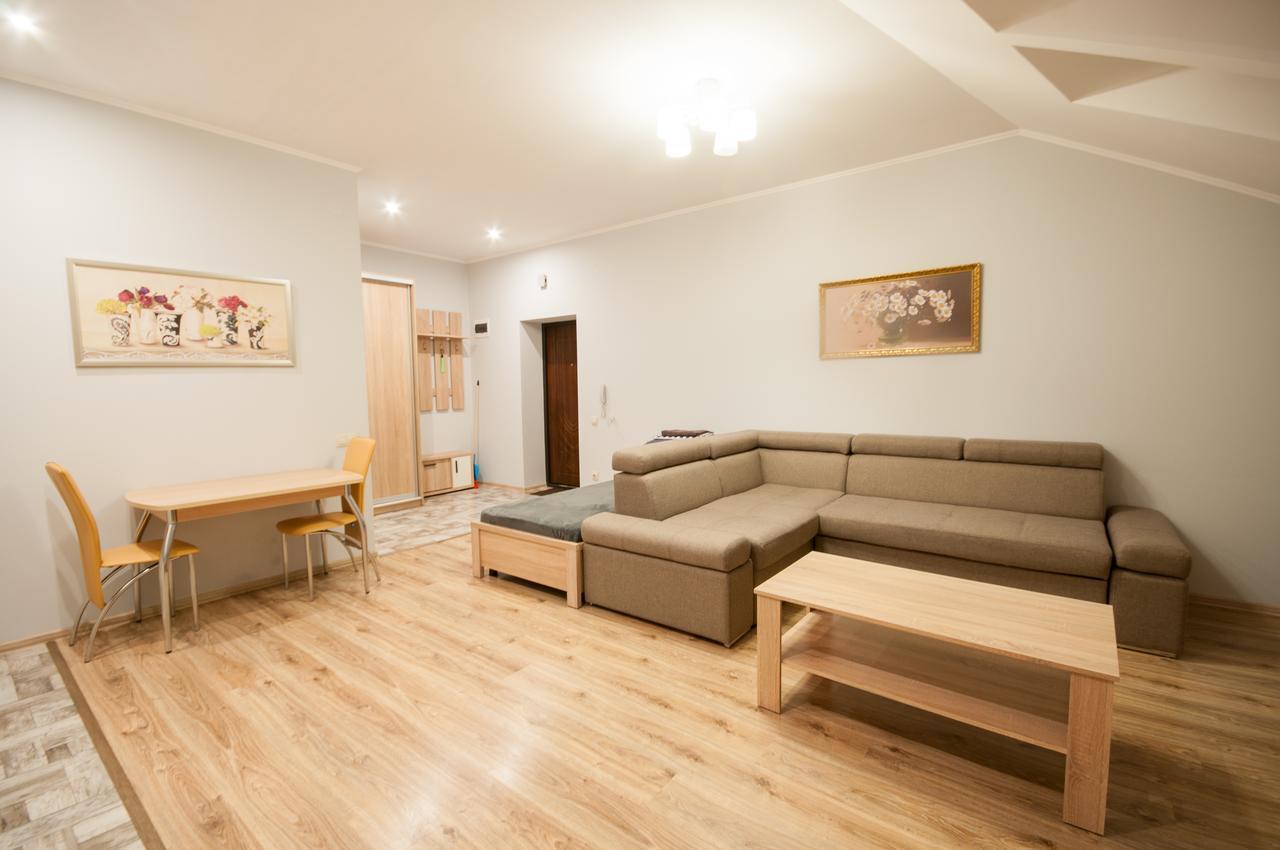 Wonderful Flat On City Center ウージュホロド エクステリア 写真